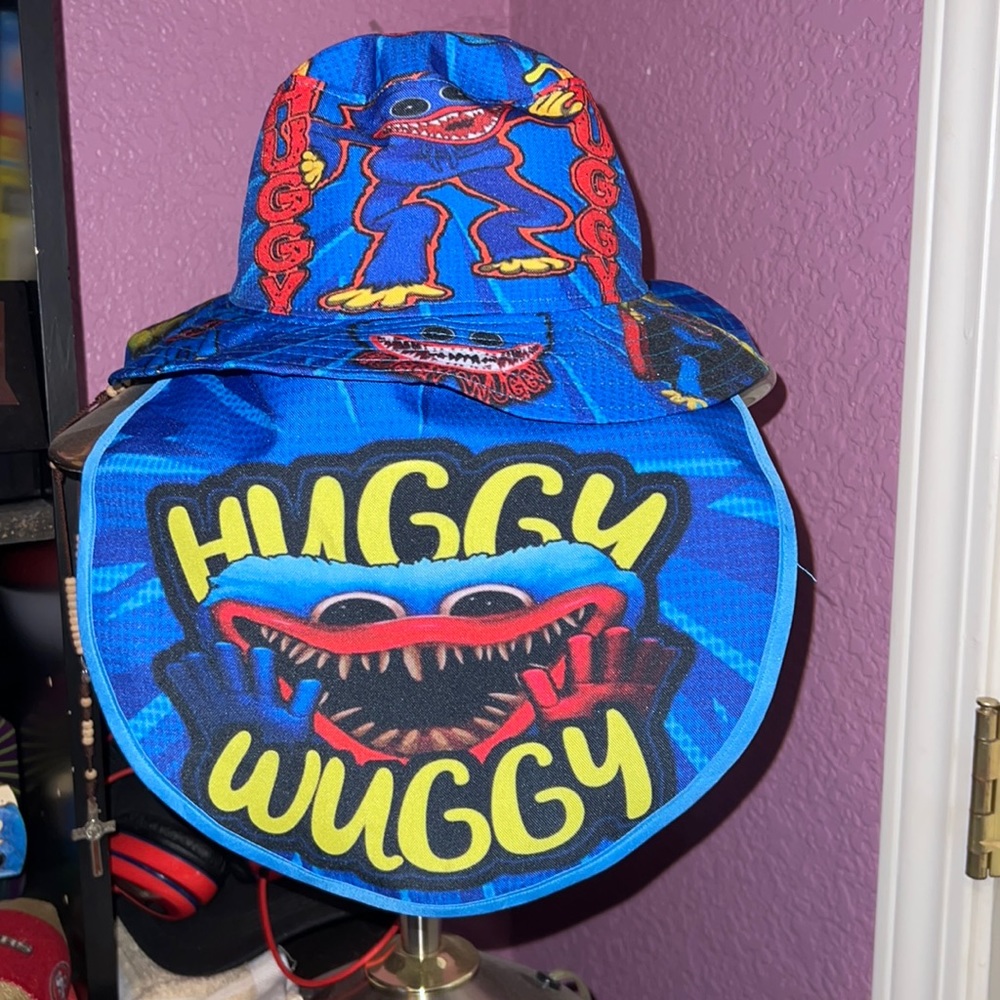 HUGGY WUGGY toddler hat